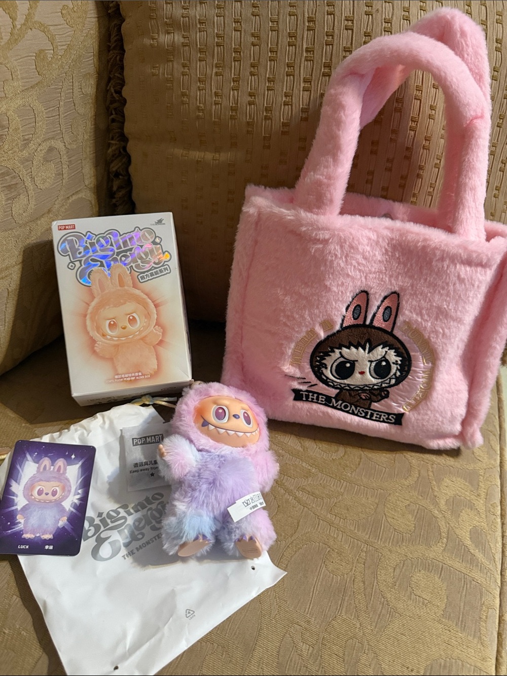 Pop Mart Monsters Labubu Classic Bag Series plush tote bag & mystery Labubu #2